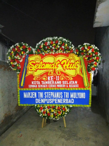 Bunga Papan Congratulation Tanah Sareal